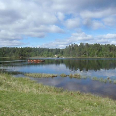 Lemmenjoen Lumo - Nature Experience & Accommodation Lemmenjoki Екстер'єр фото
