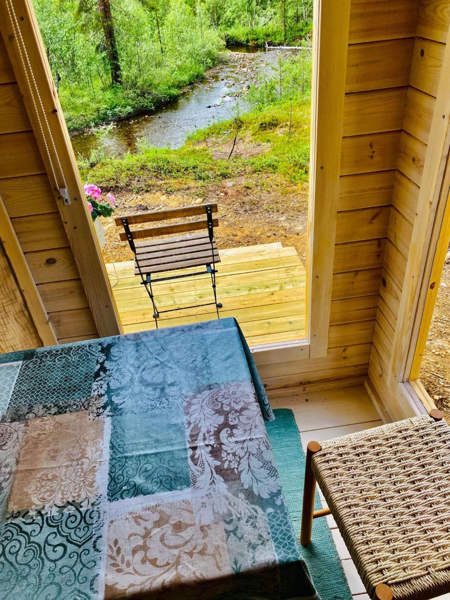 Lemmenjoen Lumo - Nature Experience & Accommodation Lemmenjoki Екстер'єр фото